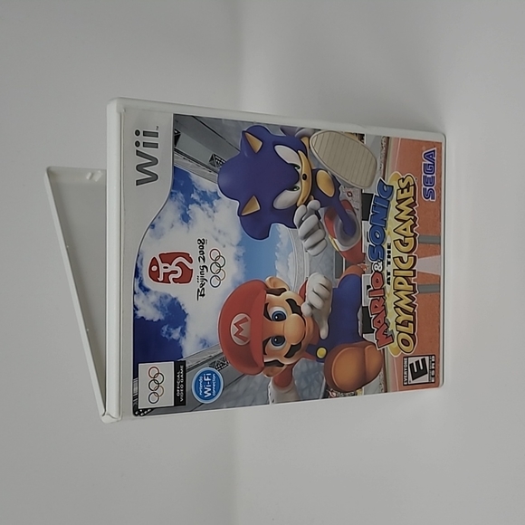 Nintendo Wii Mario and Sonic at the Olympic Games - Picture 1 of 4